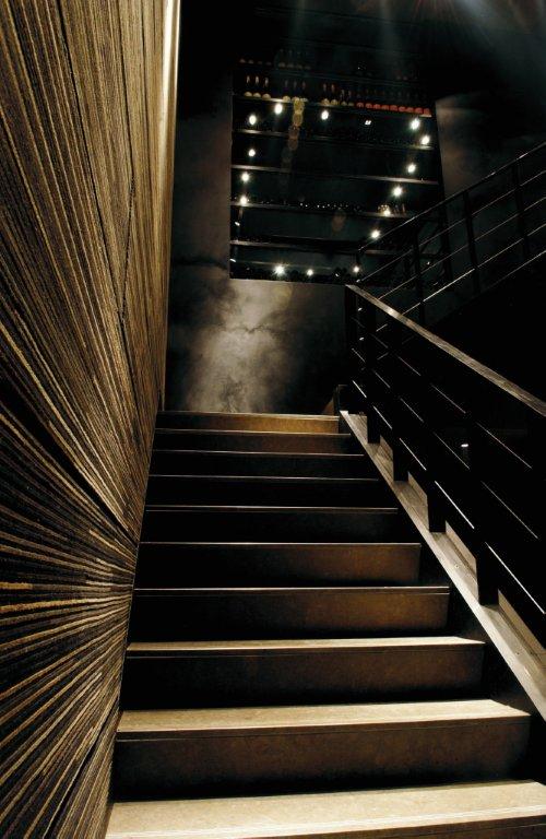 limited edition μόδα στον τοίχο