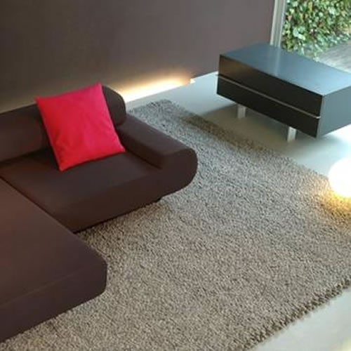 Υφαντό μάλλινο χαλί